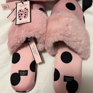 NWT Victoria Secret slippers